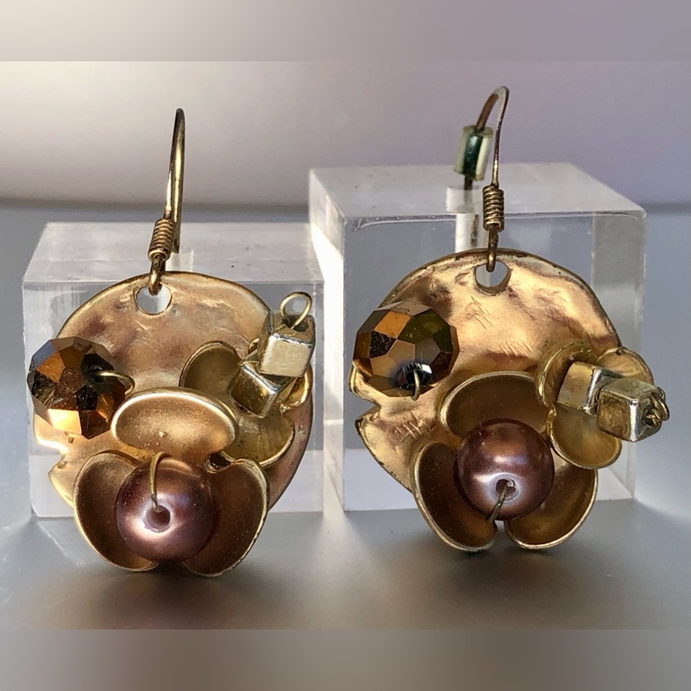 VINTAGE Gold Bronze mixed metal earrings Crystal and Pearl beads Unique design